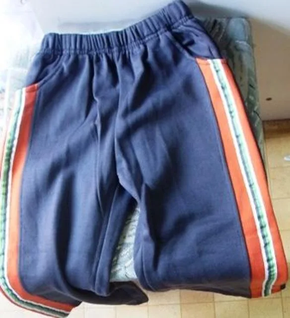 Abbigliamento per ragazzi & #13; & #13; — foto 2 dell'alert 0278/12
