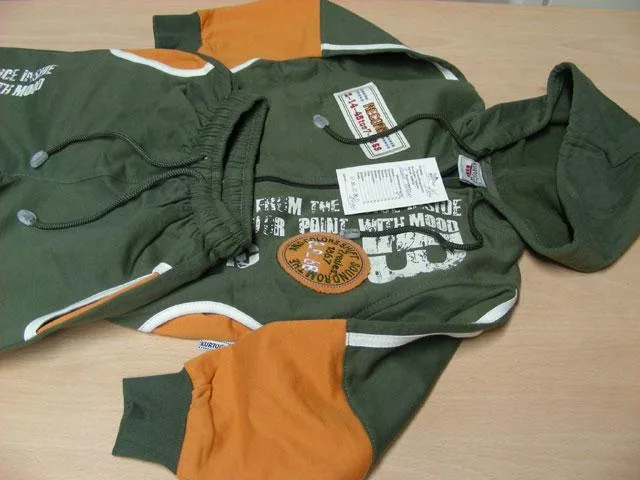 Abbigliamento sportivo per bambini — foto 2 dell'alert 0030/10