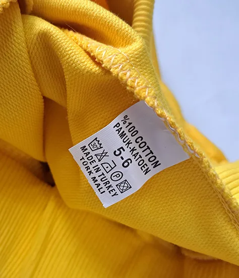 Abbigliamento sportivo per bambini — foto 4 dell'alert A12/01119/23