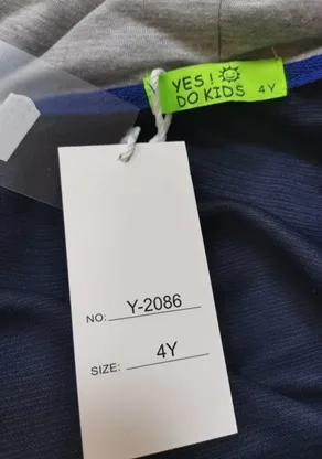 Abbigliamento sportivo per bambini — foto 3 dell'alert A12/00688/22
