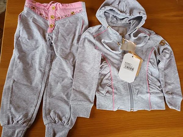 Abbigliamento sportivo — foto 2 dell'alert A12/01784/23