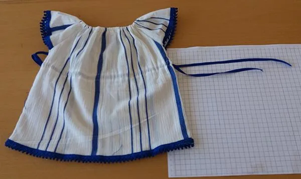 Abito da ragazza (N. MYLONAS & CO)