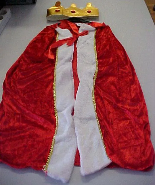 Abito elegante – accappatoio del re – Robe de roi (Unknown)
