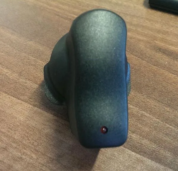 Caricabatterie «AC Adaptor» — foto 4 dell'alert A12/0027/15