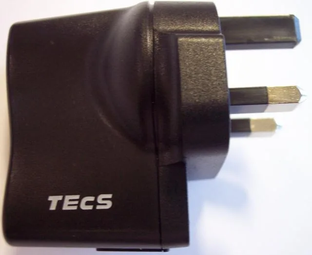 Adattatore «AC/DC Adapter» — foto 3 dell'alert A12/1158/14