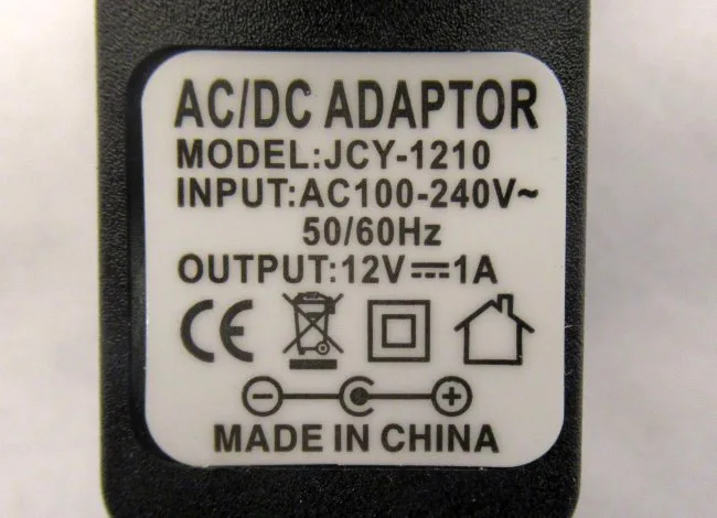 Adattatore di alimentazione «AC/DC Adaptor» — foto 1 dell'alert A12/01136/20