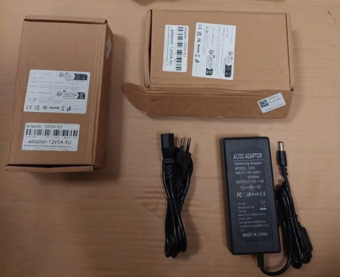 Adattatore di alimentazione «AC DC ADAPTOR Switching Adapter»