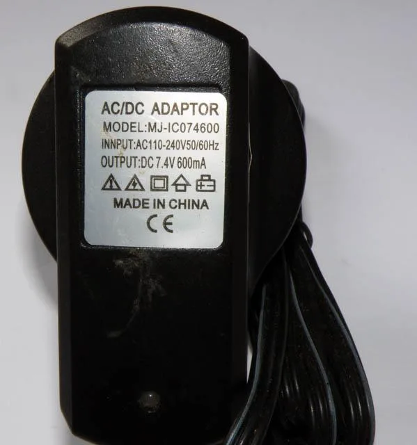 Alimentazione elettrica «AC/DC Adaptor» — foto 3 dell'alert A11/0076/14