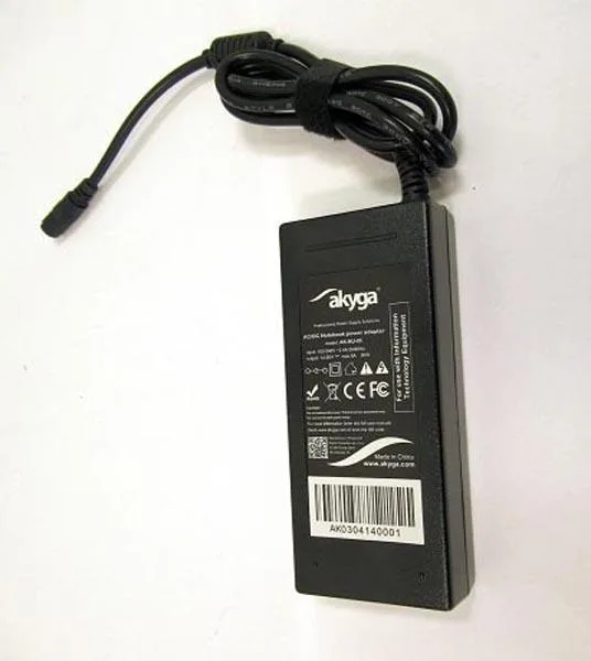 Alimentatore per computer «AC/DC notebook power adapter» (Akyga)