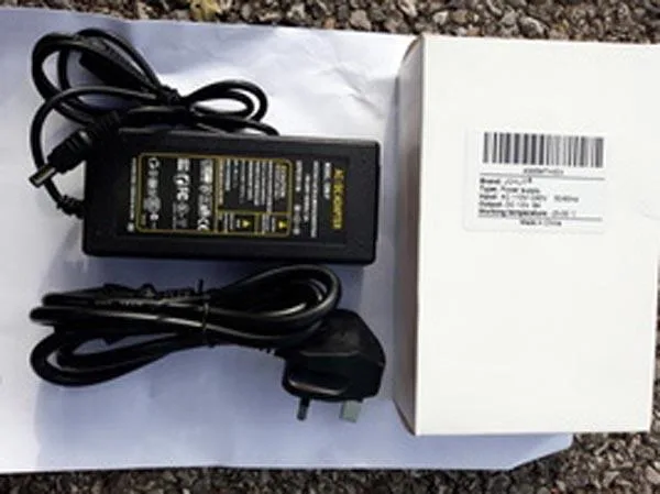 Adattatore di potenza «AC Electrical Adaptor» — foto 1 dell'alert A12/1768/19