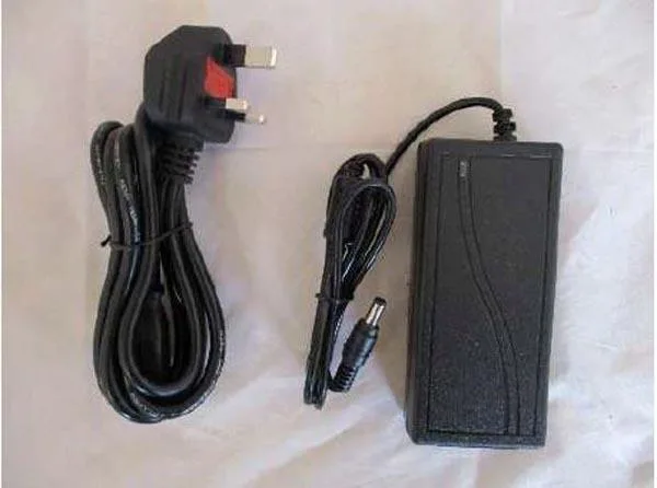 Adattatore di potenza «AC Electrical Adaptor» — foto 2 dell'alert A12/1768/19