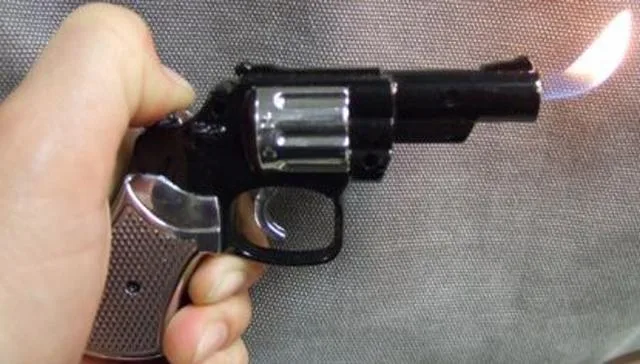 Accendini "Pistol Lighter" (Huan Qiu)