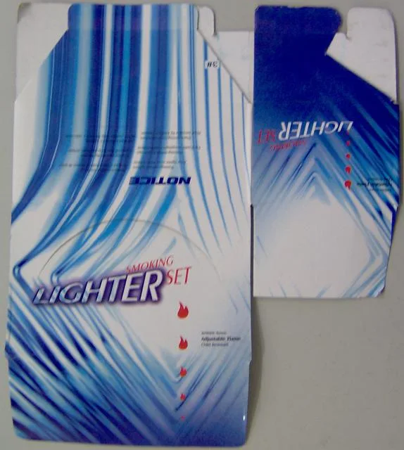 Accendino elettronico – Set accendino fumatori — foto 1 dell'alert 0623/10