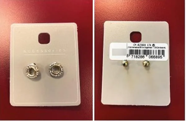 Orecchini «Accessories» — foto 1 dell'alert A12/1339/18