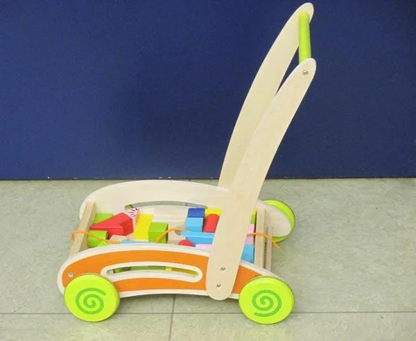 Baby walker giocattolo «Activity Walker (Spiel- und Lauflernwagen)» (Eichhorn)