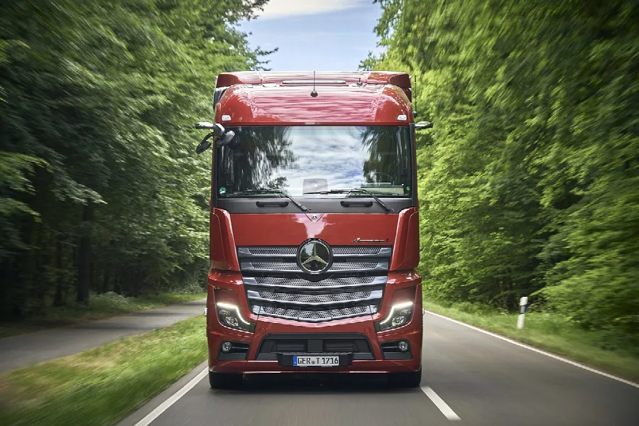 Autocarri «ACTROS, AROCS, ATEGO, eACTROS» (Mercedes-Benz)