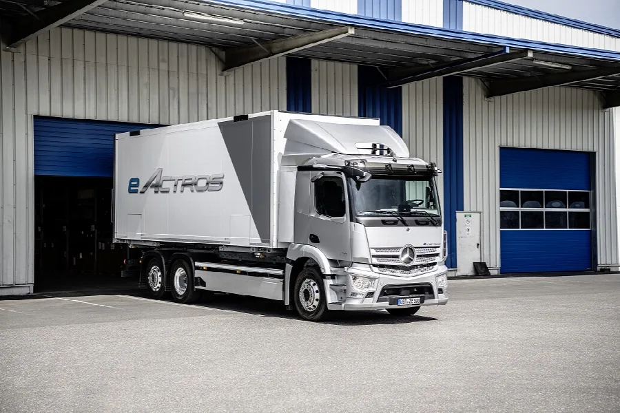 Autocarri «ACTROS, AROCS, ATEGO, eACTROS» — foto 4 dell'alert SR/02066/26