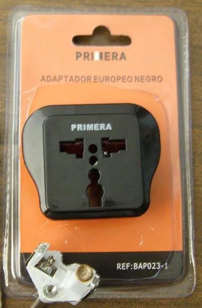 Adattatore della spina «Adaptador Europeo Negro» (Primera)
