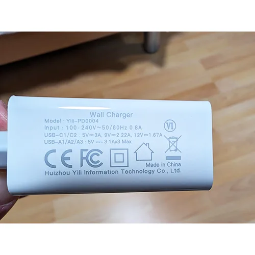 Caricabatterie USB «Adapter Fast Charge 3.0» — foto 4 dell'alert SR/03150/25