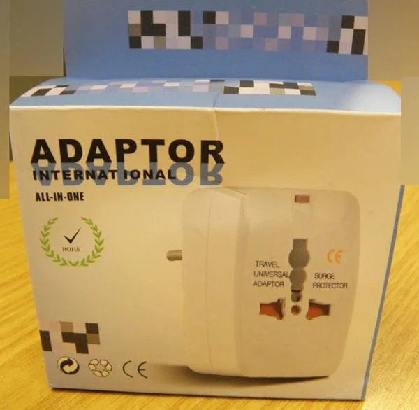 Adattatore della spina di viaggio «Adaptor International (universal adaptor)» — foto 1 dell'alert A12/0106/17