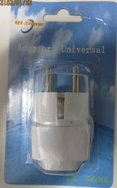 Adattatore della spina di viaggio & #13; & #13; «Adaptor Universal - World Traveler Adaptor Plug» — foto 1 dell'alert A12/1780/12