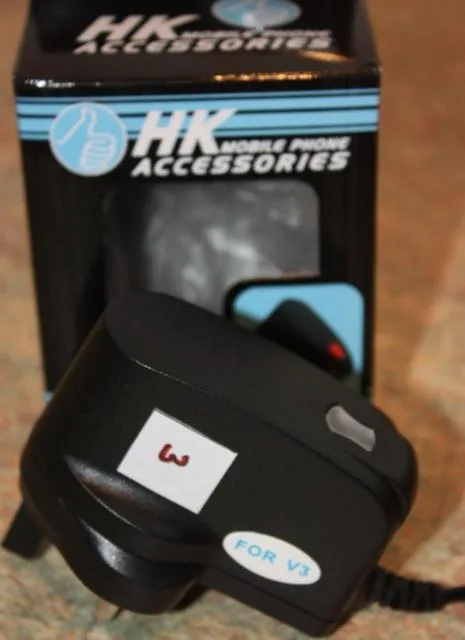 Adattatore da viaggio "Accessori telefoni cellulari" (HK)