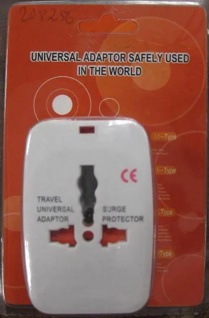 Adattatore da viaggio "Travel Universal Adapter" & #13; & #13; — foto 1 dell'alert 1245/11