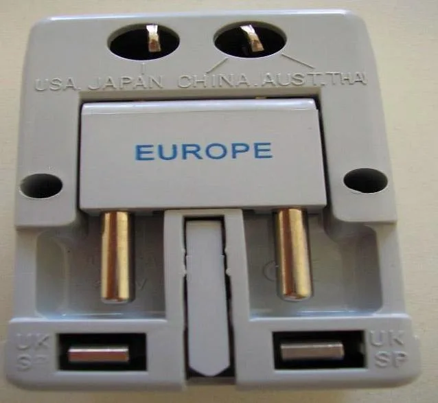 Adattatore da viaggio – Universal Reise-Adapter — foto 1 dell'alert 0761/08