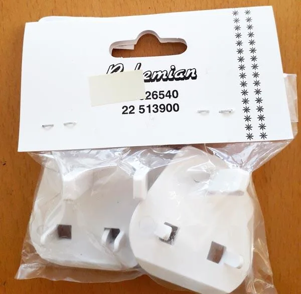 Adattatore per prese elettriche — foto 2 dell'alert A12/0583/19
