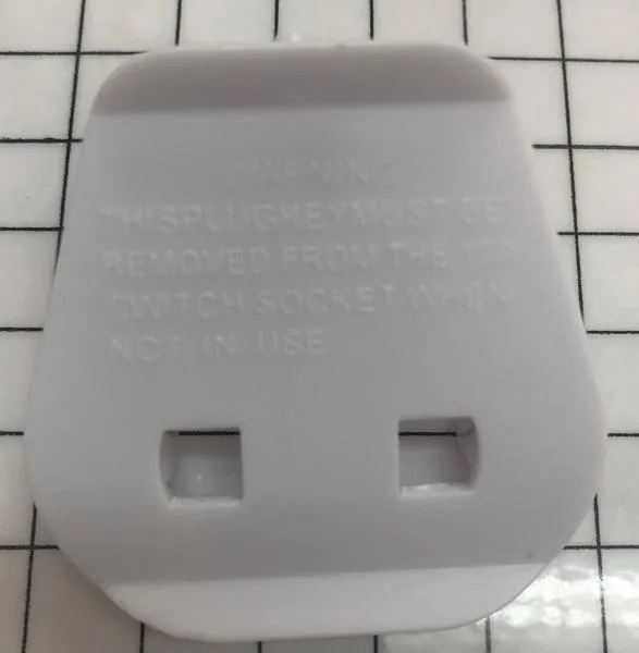 Adattatore per prese elettriche — foto 2 dell'alert A12/0699/19