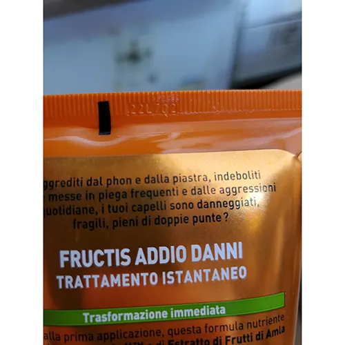Crema per capelli «Addio danni trattamento istantaneo» — foto 4 dell'alert A12/02007/24