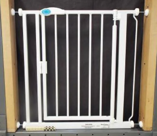 Cancello di sicurezza per bambini «Advanced Auto-Close Gate» — foto 2 dell'alert A11/0076/17
