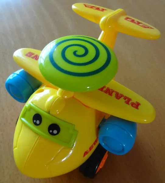 Aeroplano di plastica «Air Plane» — foto 2 dell'alert A12/0378/19