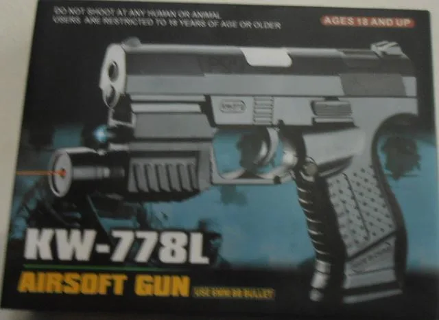 Pistola Airsoft «Airsoft Gun» — foto 2 dell'alert A12/1642/13