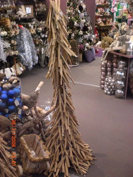 Albero di Natale in legno e Melo — foto 1 dell'alert 1551/08