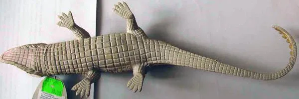 Giocattolo di plastica «Alligator» — foto 2 dell'alert A12/2048/14
