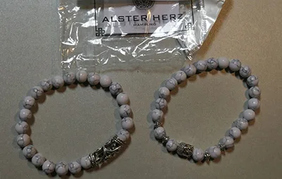 Set braccialetto «*ALSTER HERZ* Buddha Armband aus Lavastein oder Naturstein, Buddha Perlenarmband, zweite…» — foto 1 dell'alert A12/00273/23