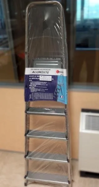 Scaletta per gradini «ALUMIXTE 4504» — foto 3 dell'alert INFO/0106/19