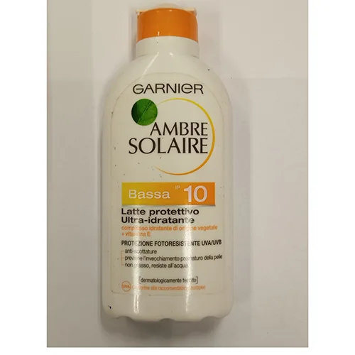 Latte protettivo solare «Ambre Solaire bassa 10» — foto 4 dell'alert A12/03696/24