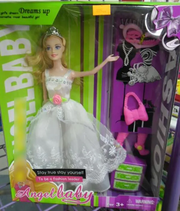 Bambola di plastica «Angel baby - FASHION» (Unknown)