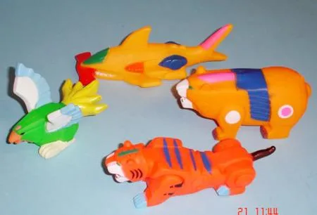 Animali di gomma con fischietto "Giochi per bambini" — foto 2 dell'alert 0647/06
