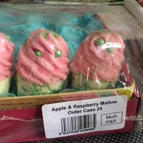 Sapone da bagno prodotto «Apple &amp; Raspberry bath mallow» (Bomb Cosmetics)