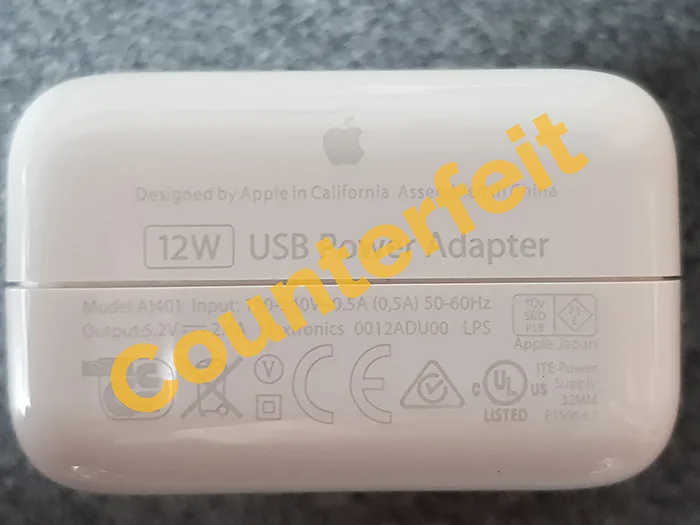 Alimentazione/adattatore USB «Apple MD836ZM/A 12W USB power adapter» — foto 2 dell'alert A12/00738/20