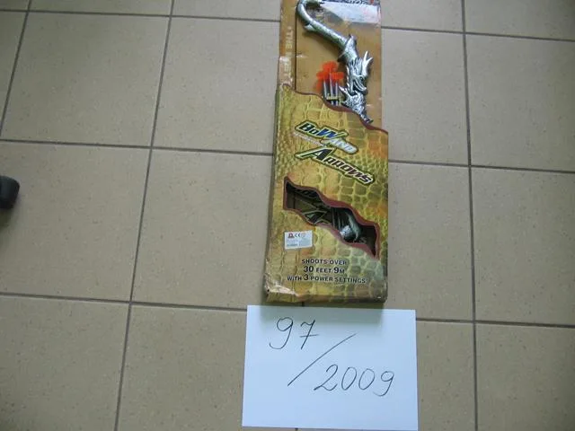 Arco e frecce giocattolo – Arco e Frecce (Unknown.)