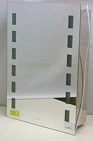 Armadietto bagno – Scatola specchio — foto 2 dell'alert 0079/09
