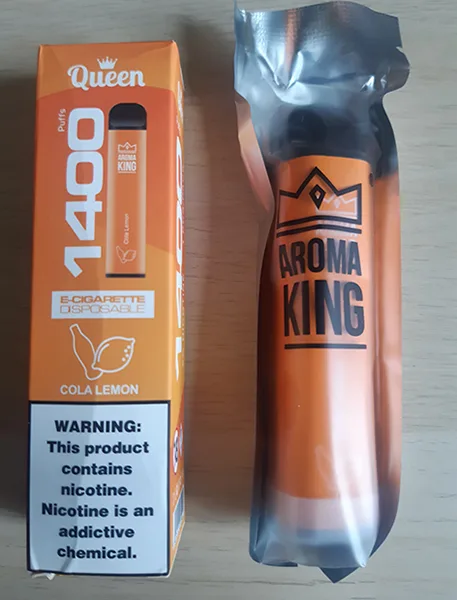 Sigaretta elettronica usa e getta «Aroma King Queen 1400 puffs E-cigarette Disposable» (Aroma King Queen 1400 puffs E-cigarette Disposable)