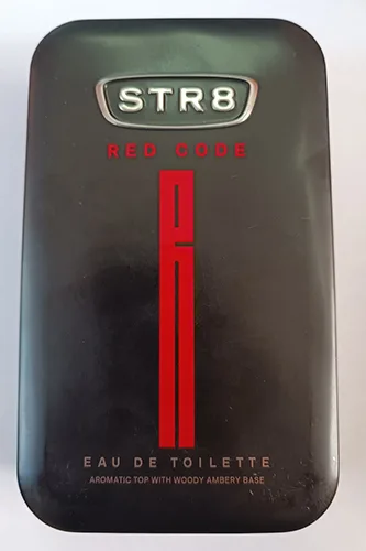 Eau de toilette «Aromatic Top with Woody Ambery Base Red Code» (STR8)