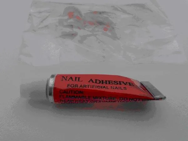 Unghie false «Art nails» — foto 3 dell'alert A12/0505/15