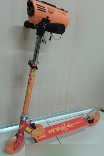 Scooter di calcio «ATTAX» (Zinc)