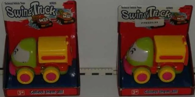 Auto di plastica giocattolo "Swing Truck" &amp; #13; &amp; #13; (Toi Toys)